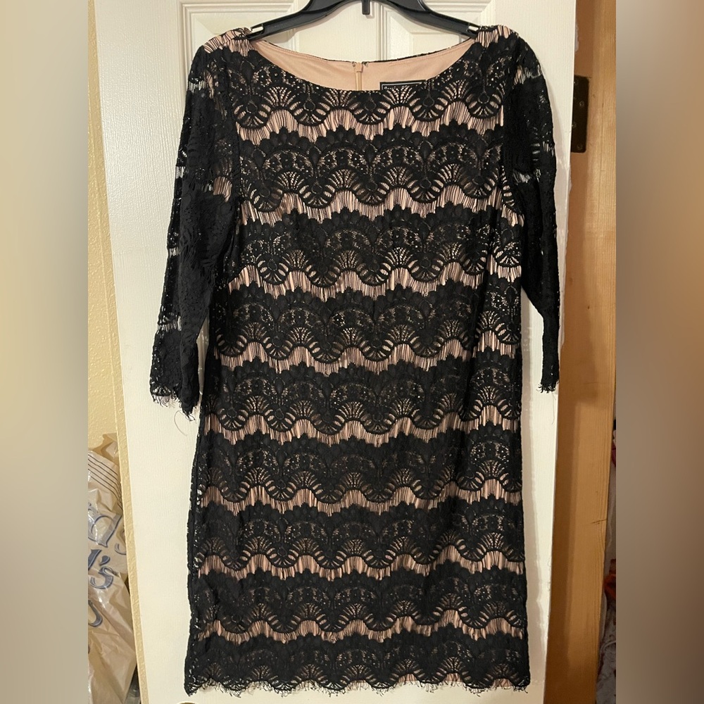 Jessica Howard Black Sheath Dress 3/4 Sleeve Crew Neck